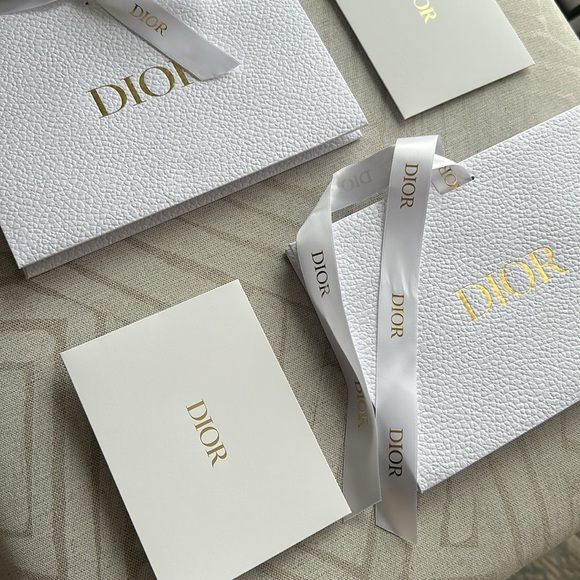 2 x Dior white small gift bag - Picture 4 of 13